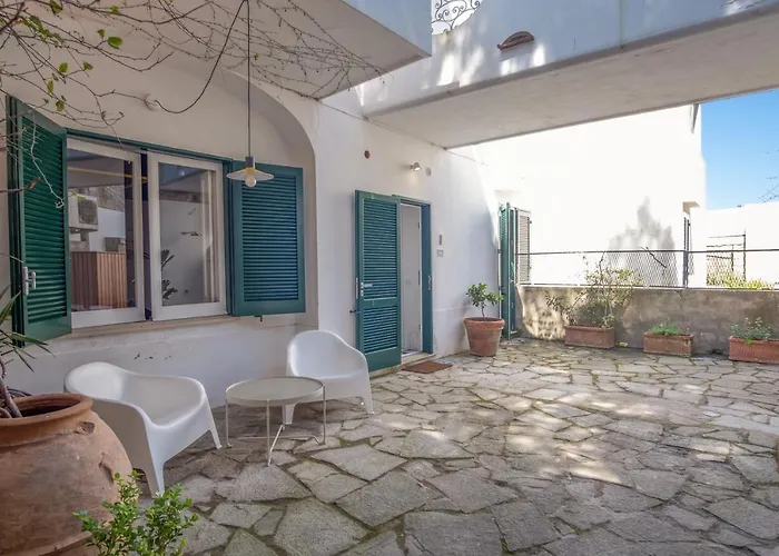 Il Sorriso Di Bri * Capri